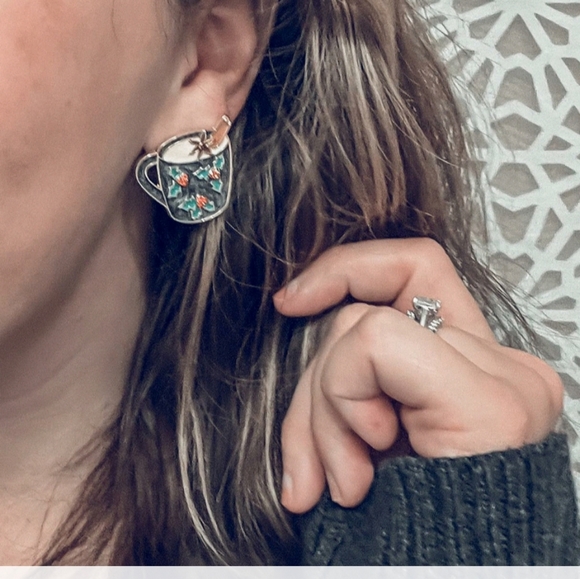 Sugarfix Baublebar Hog the Eggnog Earrings NWT - Picture 5 of 7